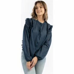 Dreimaster Baumwollbluse mit Spitze und Rüschen 37325763 naemi for Tops / Blouses Couleur Bleu 7 Dreimaster Baumwollbluse mit Spitze und Rüschen 37325763 naemi for Tops / Blouses Couleur Bleu -Boutique en ligne Dreimaster 23849845 500 C